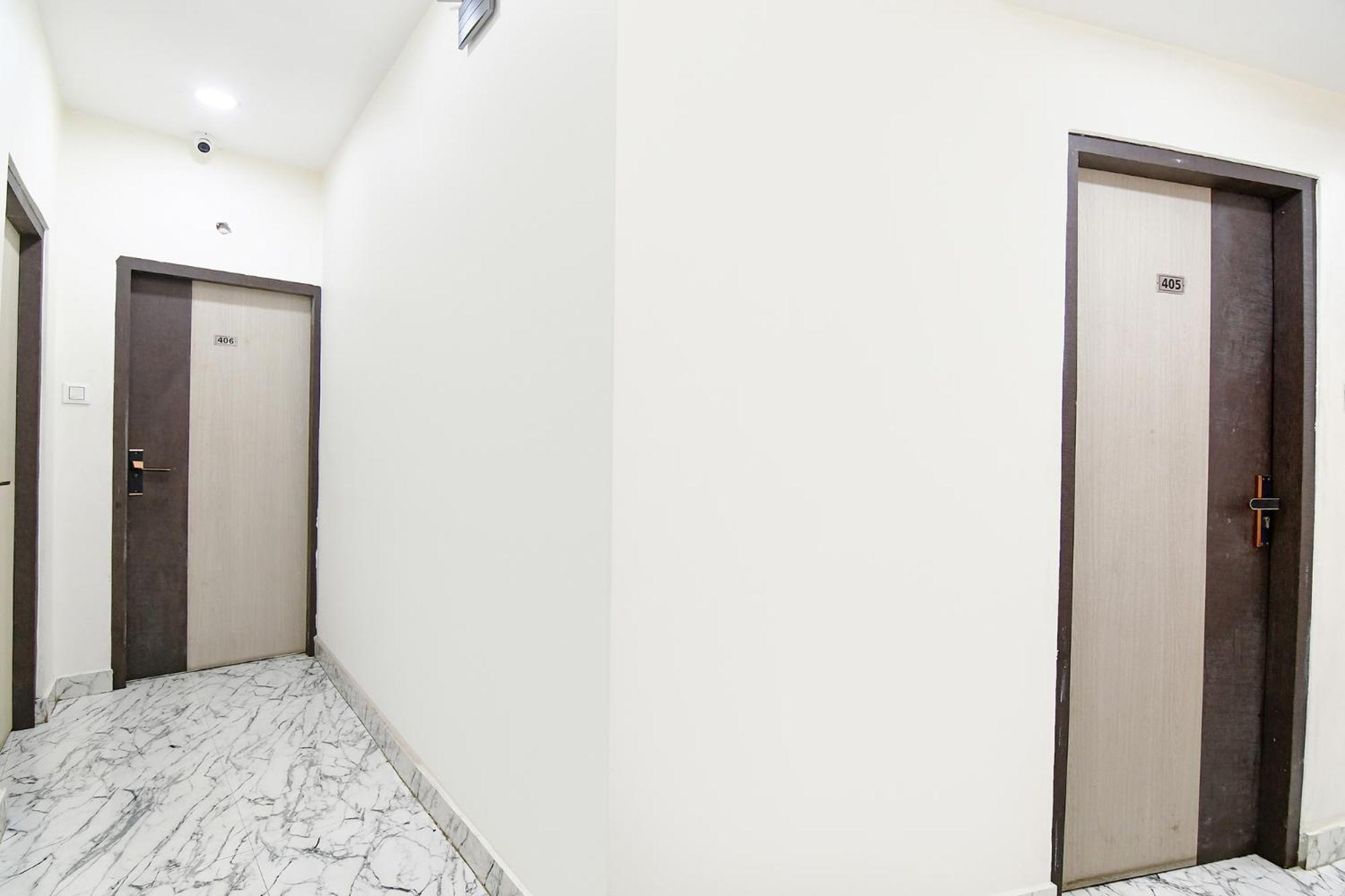 Готель Fabexpress Sr Royale - Nr Sealdah Station Колката Екстер'єр фото