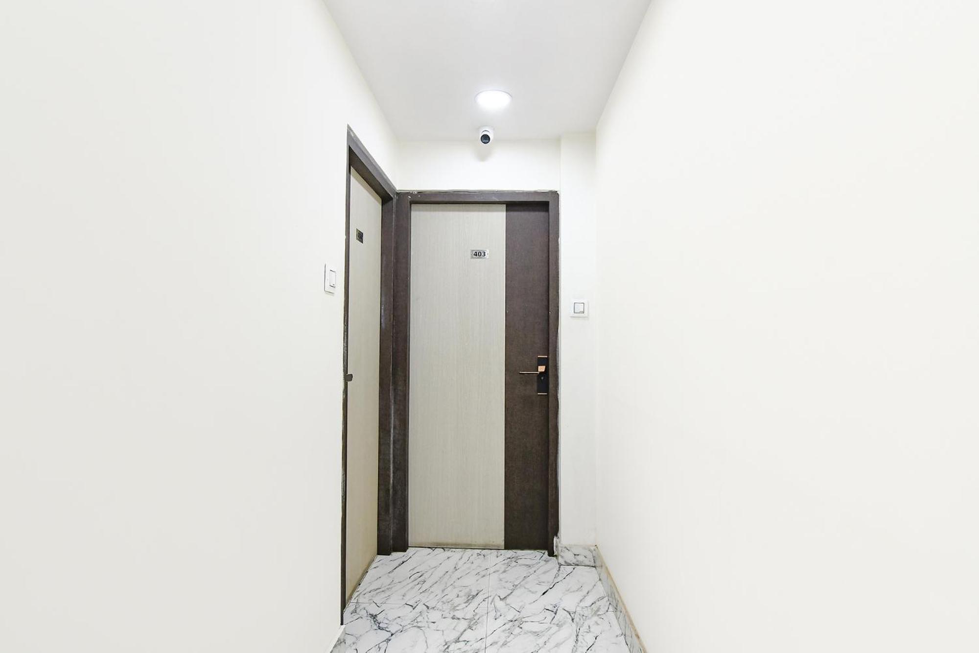 Готель Fabexpress Sr Royale - Nr Sealdah Station Колката Екстер'єр фото