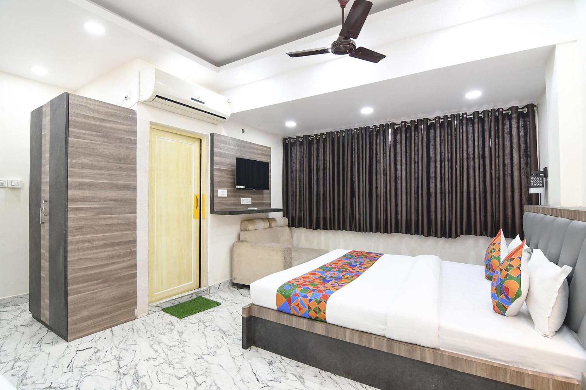 Готель Fabexpress Sr Royale - Nr Sealdah Station Колката Екстер'єр фото