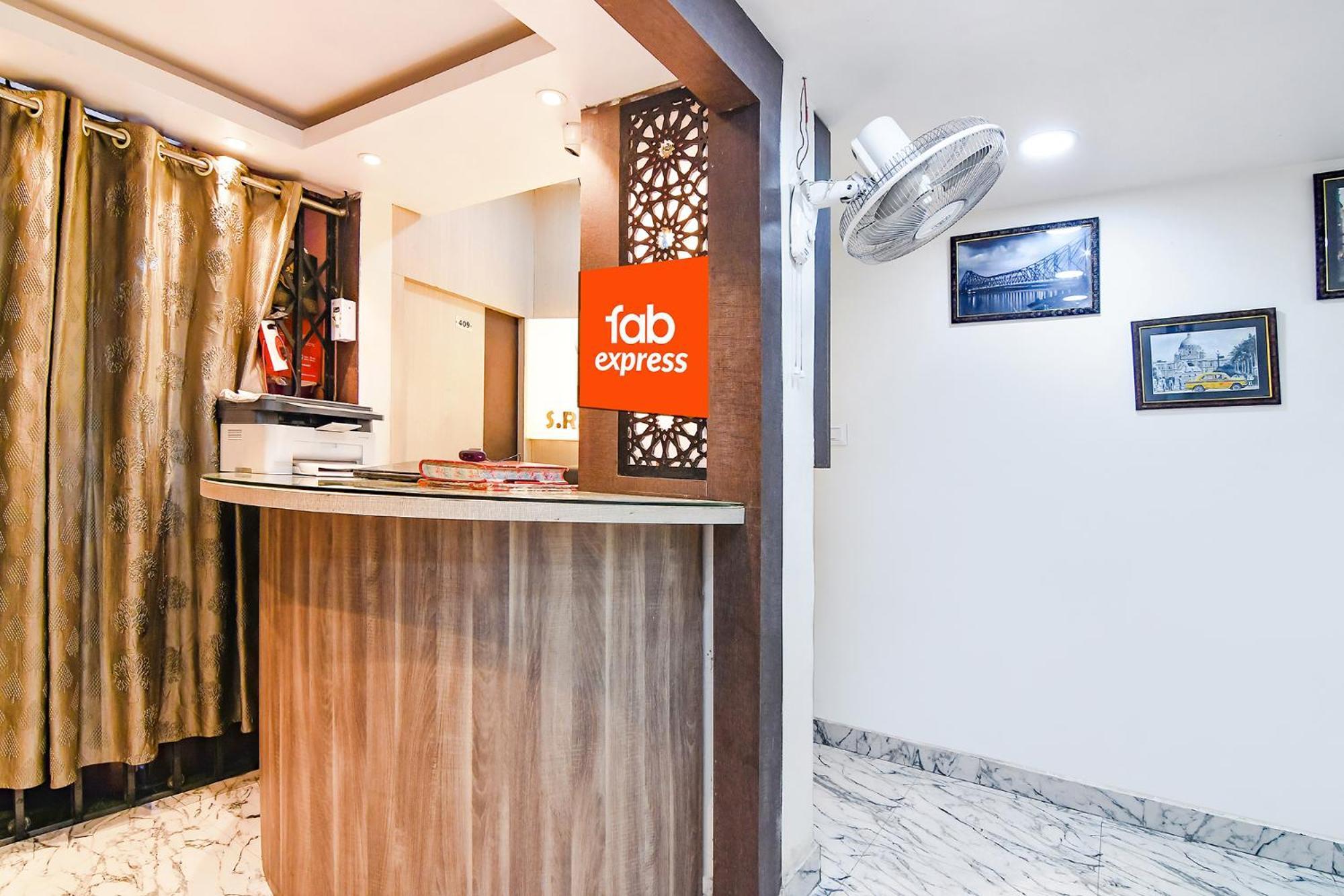 Готель Fabexpress Sr Royale - Nr Sealdah Station Колката Екстер'єр фото